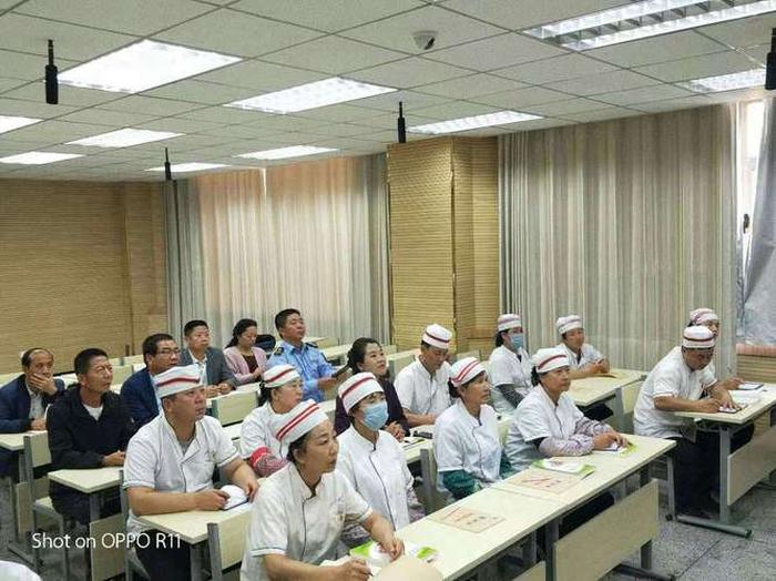 给员工安全培训内容 - 食堂服务人员的培训