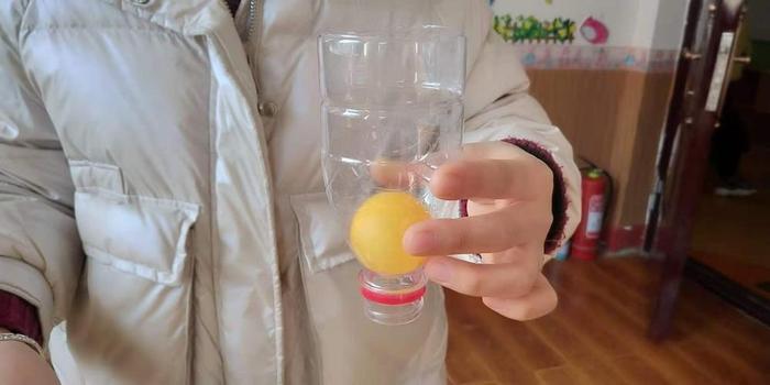 简单易懂的科学实验，比较简单的科学小实验