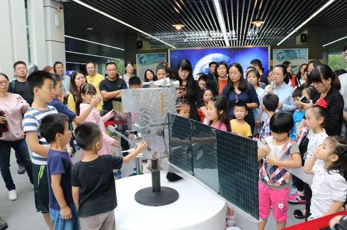 小孩子科技科普图片 科普图片高清