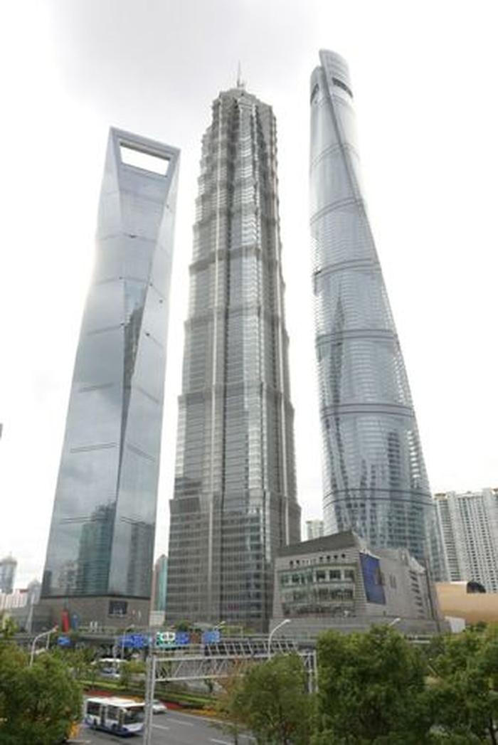 电影摩天楼中涉及的安全知识，摩天楼出现的两个前提