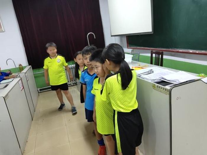小学生生活小知识课堂 - 小学生课堂小游戏