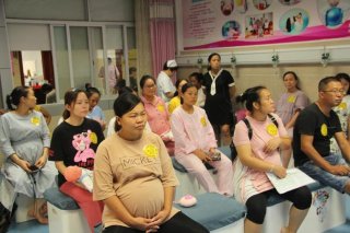 婴幼儿知识大全集讲座；婴儿喂养知识