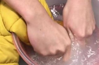 20个生活小妙招做衣服；衣服油渍清洗小妙招