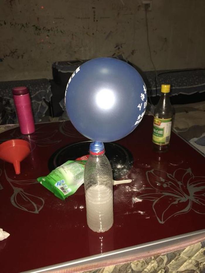 化学趣味小实验；科学小实验立起来