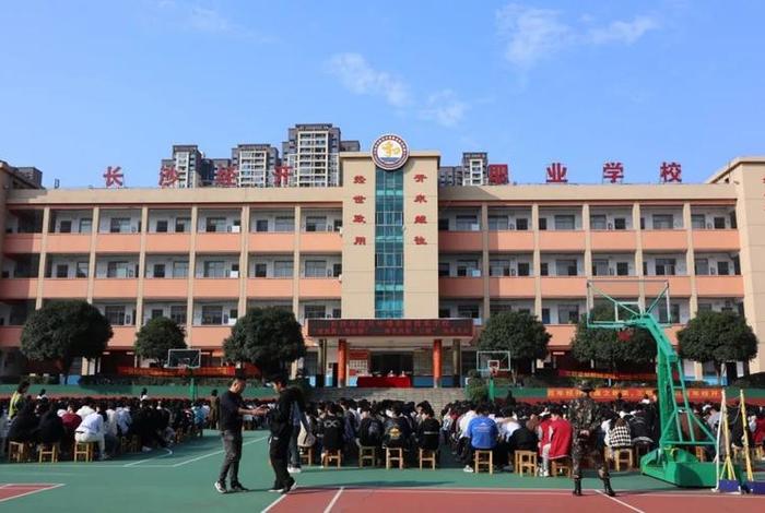 科技工业学校（科技工业学校怎么样）