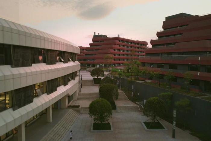 高中