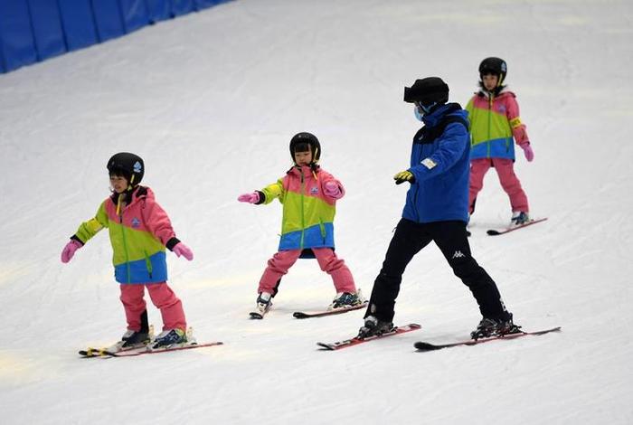 滑雪学习需要多长时间、滑雪得学多久