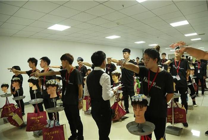 理发学校十大名校（学理发哪个学校最专业）