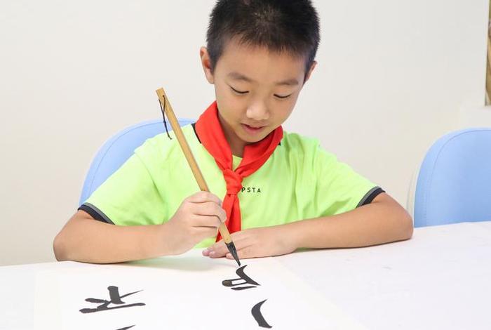 辅导孩子学习书法、教孩子书法应该具备什么