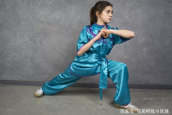 女孩学习功夫，女孩学个功夫学什么好