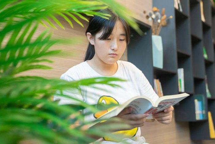 16岁女生学什么技术好 - 16岁女孩建议学什么技术