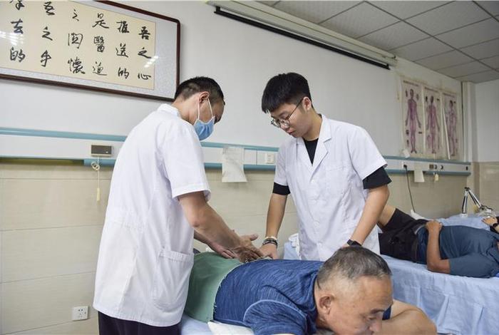 学习推拿师、推拿师这个职业怎么样