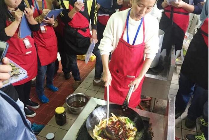 卤菜学习哪家学校好，学卤菜哪家强