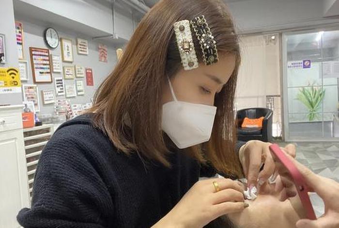 学美甲美睫正规学校有哪些，学美甲美睫有什么出路