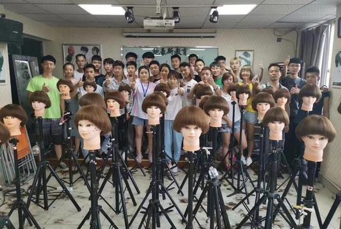 学理发培训班哪里学（学理发培训班哪里学最好）