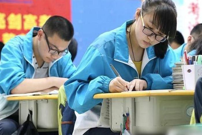 现在小孩学什么技术好；小孩学什么技术好就业