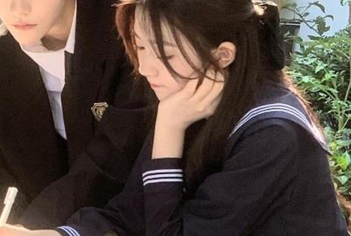 情侣头像学校风，情侣头像学院风真人