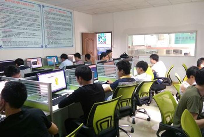 深圳学编程有哪些培训机构 - 深圳电脑培训学校