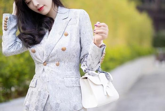女人