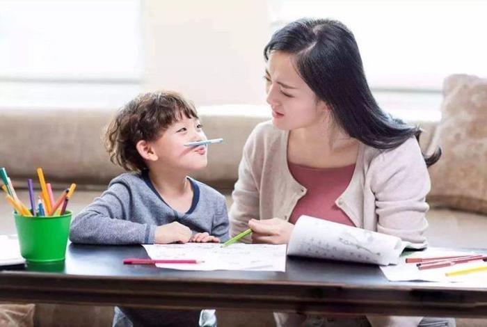 孩子理解能力差怎么训练（智力低和开窍晚区别）