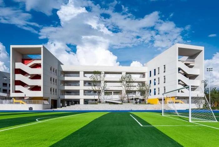贵阳学校剑封楼 贵阳学校解封了吗