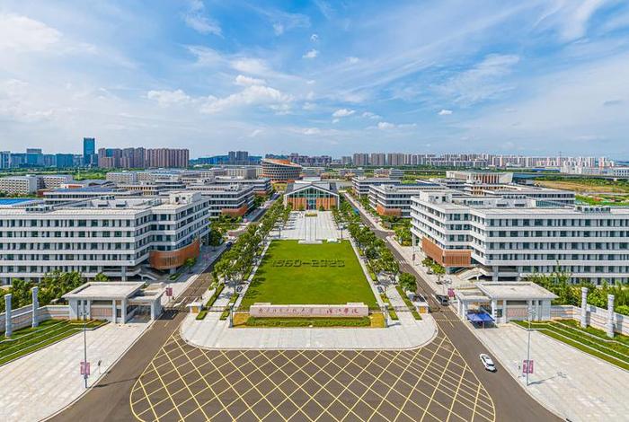 无锡学校有哪些（无锡有名的学校）