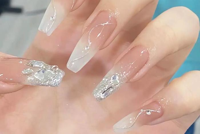 美甲学校哪里最好；那边有美甲学校