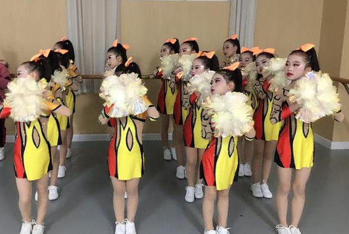 学习啦啦操的好处 - 学啦啦操有什么用