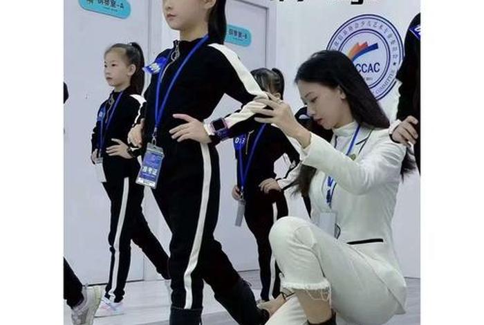 t台走秀学习多少钱一个月、t台走秀训练