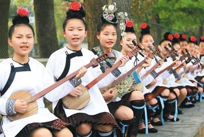 侗族琵琶学习 侗族琵琶教学
