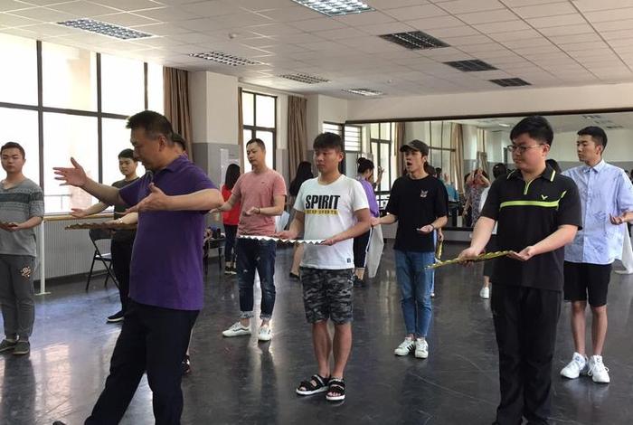 学习京剧练声、初学京剧怎样练声视频