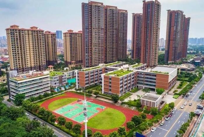 景新学校 - 武汉市景新学校