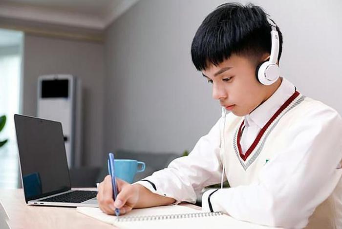 学习时候听歌有影响吗