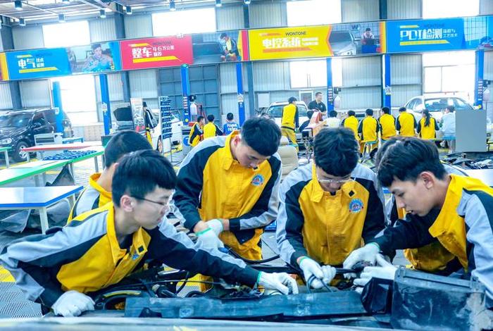 技师学院学习汽修，技校的汽修能学到什么？