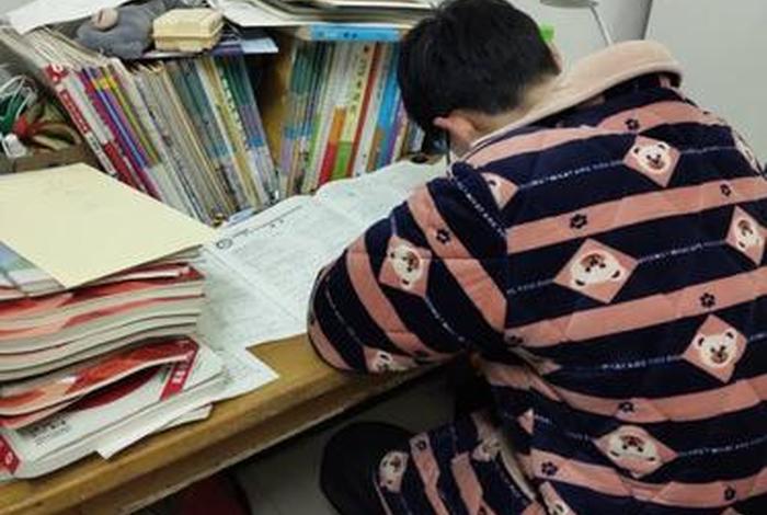 图片学习很苦 苦学的照片