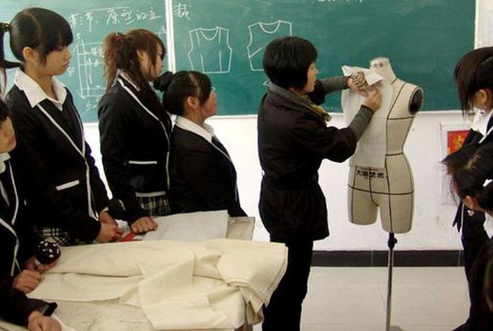 服装设计学校技校（服装设计职业技术学校）