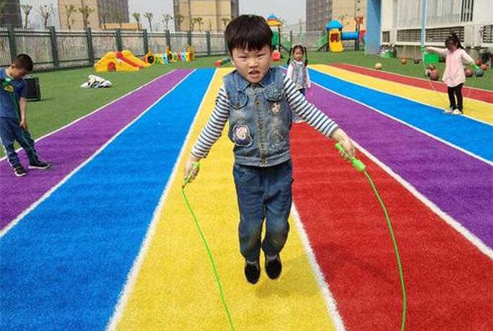 学习跳绳儿童 - 少儿学跳绳