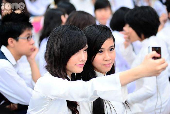 越南学校校服图片（越南学校校服图片大全）