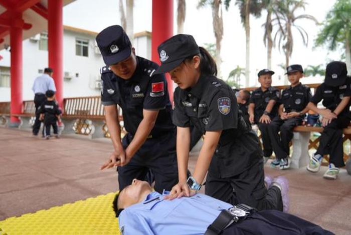 学习正步走 正步走教程