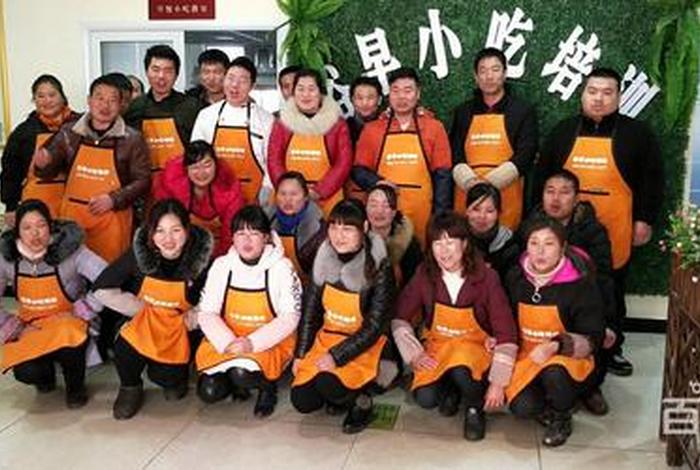早餐店培训哪里有，适合女人一个卖早餐摆摊