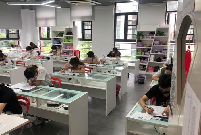 30岁女性适合学什么一技之长、成人短期技能培训学校