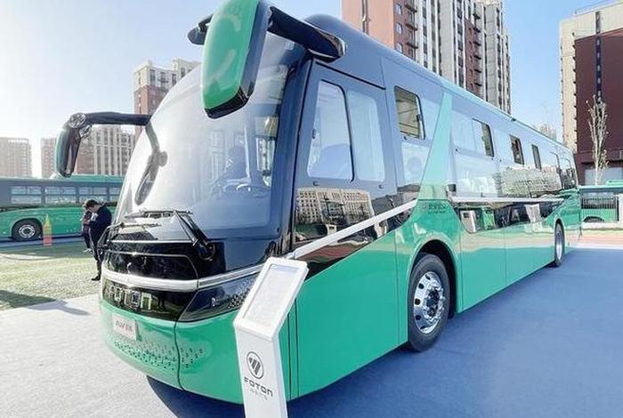 通学；通学车