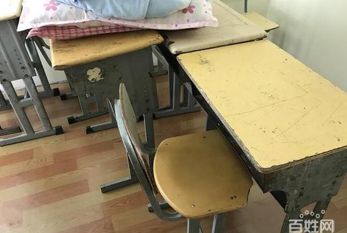 二手学生桌 - 二手学生桌10元