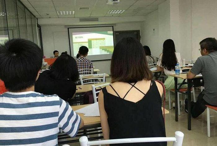 厦门快乐学教育机构怎么样；厦门快乐教育培训班