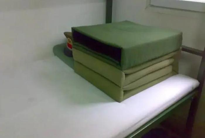 部队真实生活早上起床 部队生活每天是干嘛的 部队真实生活早上起床 部队生活每天是干嘛的