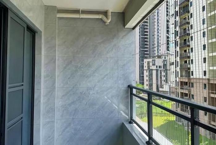 生活阳台砖跟厨房砖一样吗;生活阳台地砖和厨房一样平还是矮一点 生活阳台砖跟厨房砖一样吗;生活阳台地砖和厨房一样平还是矮一点