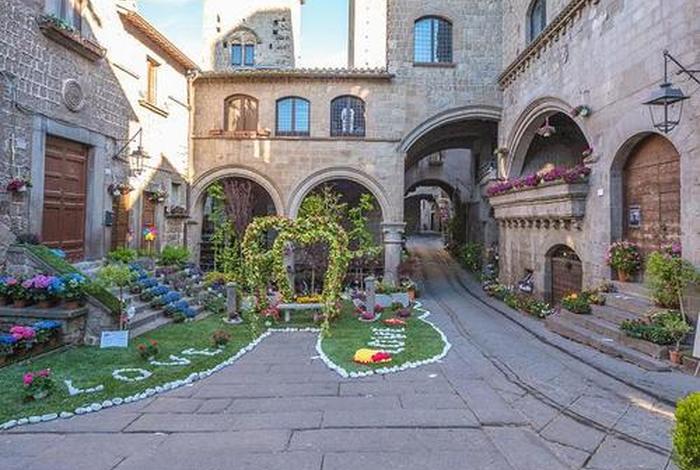 适合长期居住又低消费的小镇,适合穷人养老的小城市 适合长期居住又低消费的小镇,适合穷人养老的小城市