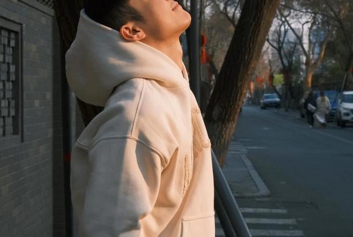 男生生活照片怎么拍 - 男生个人生活照怎么拍 男生生活照片怎么拍 - 男生个人生活照怎么拍