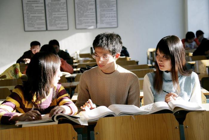 读大学生活视频、播放大学生活