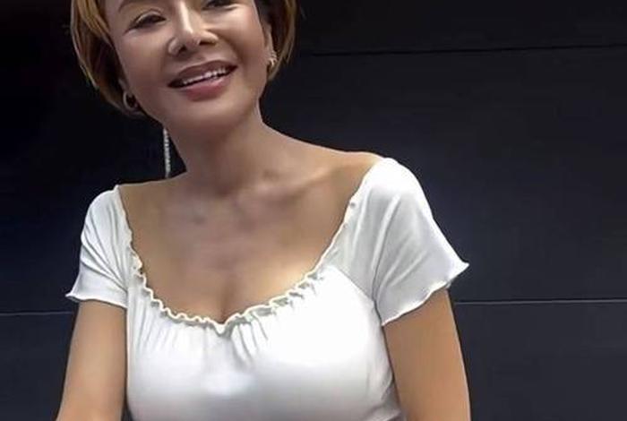 叶子楣近期生活照（叶子楣现状如何）